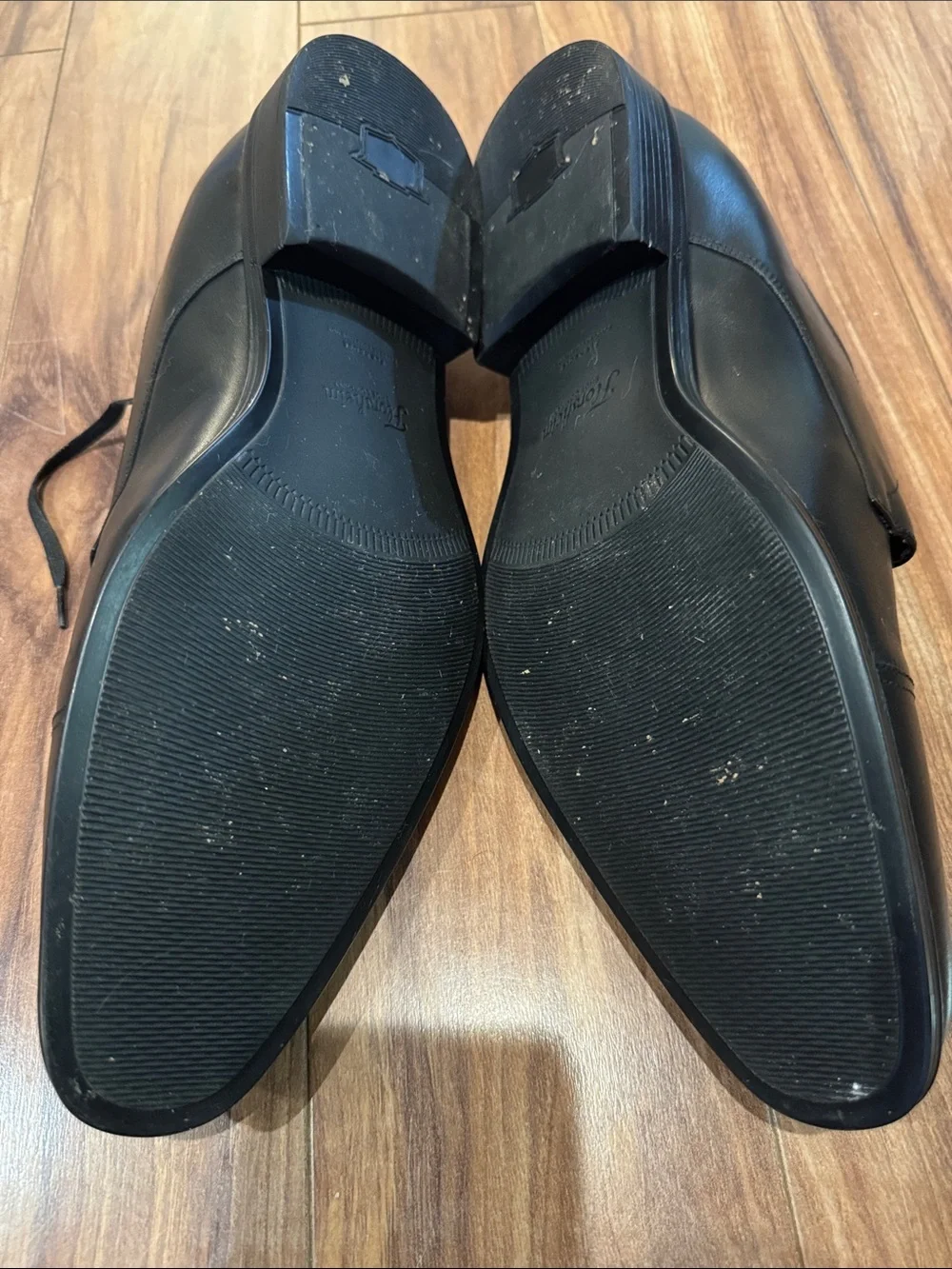 Florsheim Black Leather Cap-Toe Oxfords